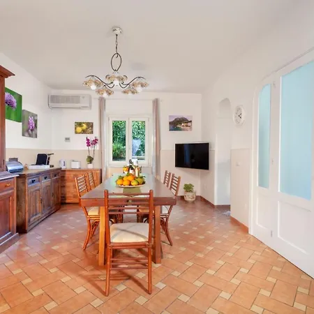 Apartamento Casa Sorrento, Immerso Nel A Pochi Passi Dal Centro