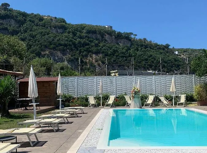 Casa Sorrento, Immerso Nel A Pochi Passi Dal Centro 아파트 *