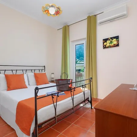 Casa Sorrento, Immerso Nel A Pochi Passi Dal Centro * Sorrent